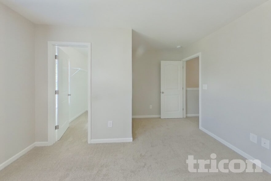 Building Photo - 2046 Aragon Lane