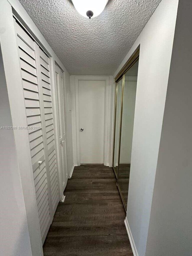 Building Photo - 15600 NW 7th Ave