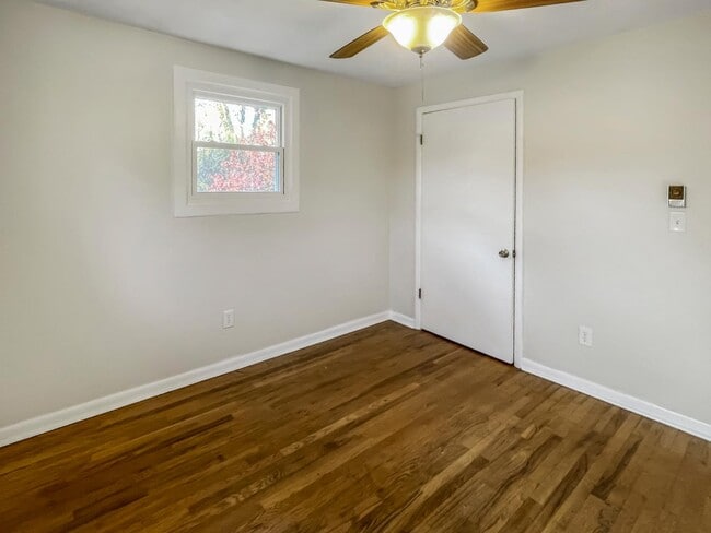 Building Photo - 6643 Buck Creek Ave SW