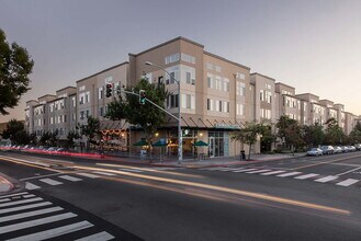 Building Photo - The Courtyards at 65th Street