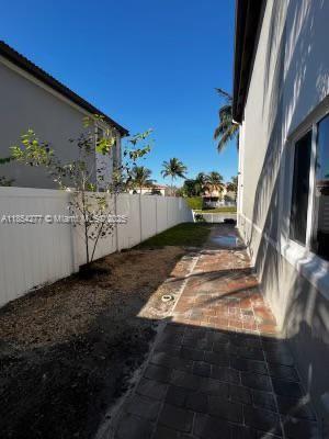 Building Photo - 12837 SW 28th Ct