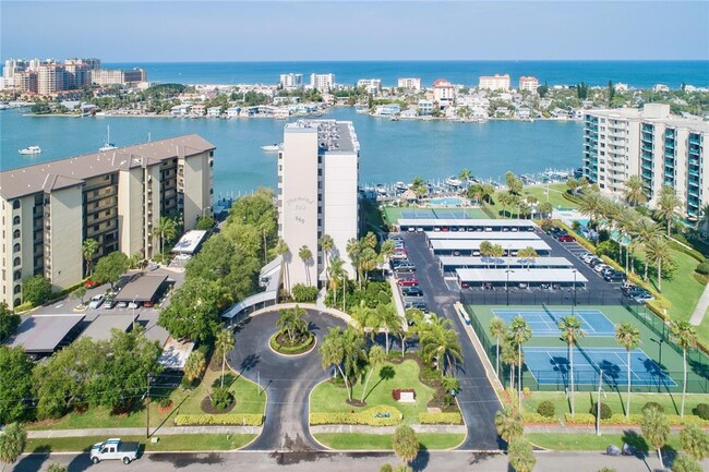 Building Photo - 660 Island Way