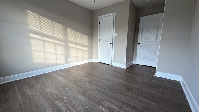 Building Photo - 3149 Timberdale Dr