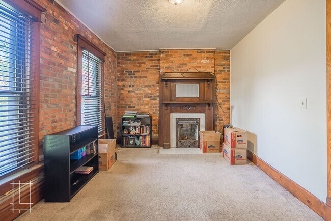 Building Photo - 751-753 Hunter Ave