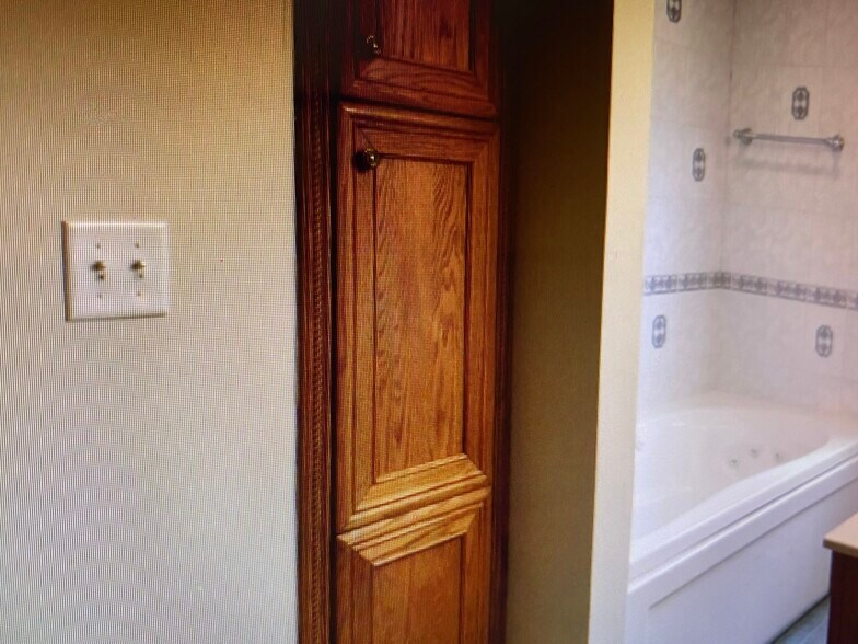 Building Photo - 5 Gardners Ln