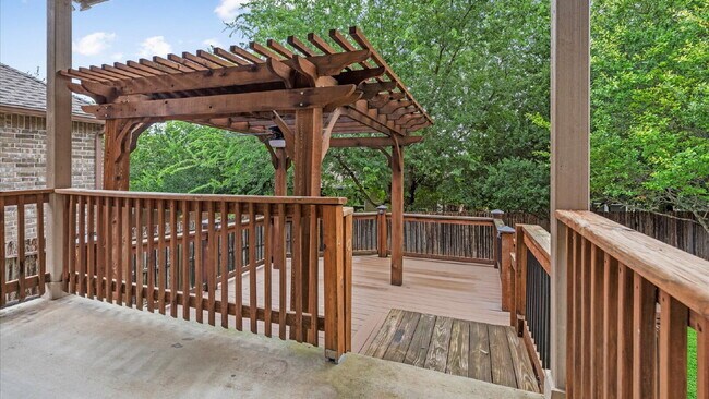 Building Photo - Spacious 4-Bedroom Home with a Backyard Oasis!