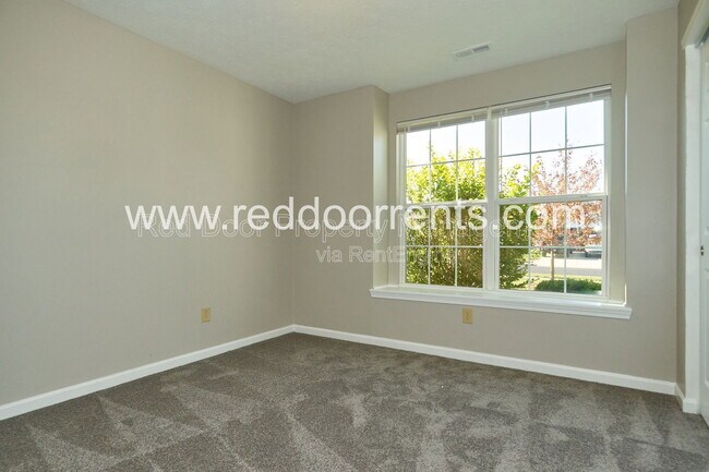 Building Photo - 1180 Dark Star Ct