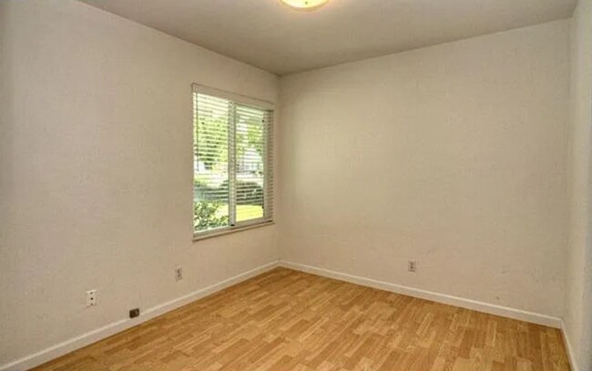 Building Photo - Charming 3-Bedroom Home in Fremont!!