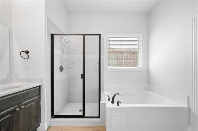 Building Photo - 617 Saragosa Ct