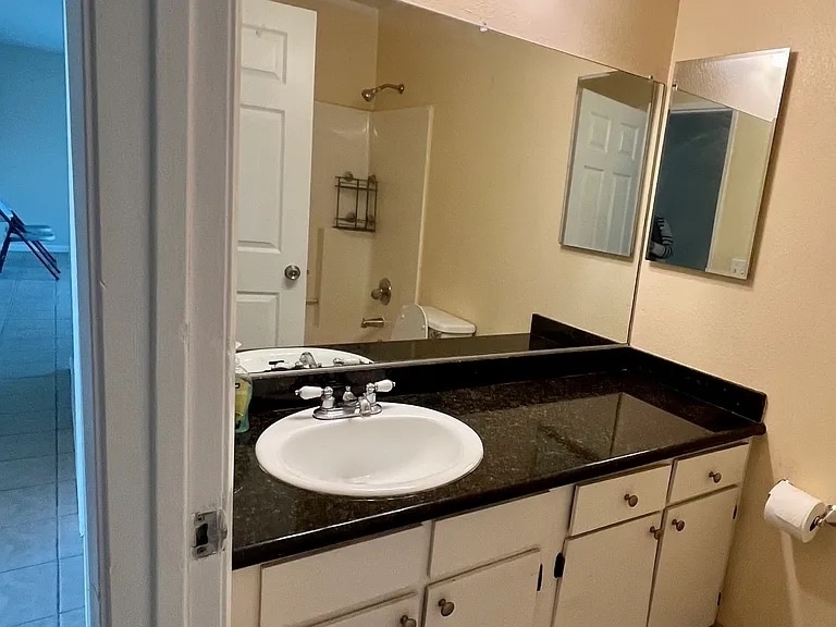 Building Photo - 37242 Sabal Ave