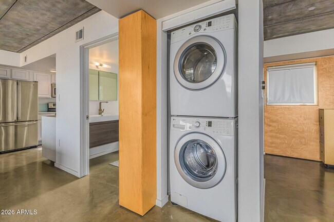 Building Photo - 7601 E 2nd St