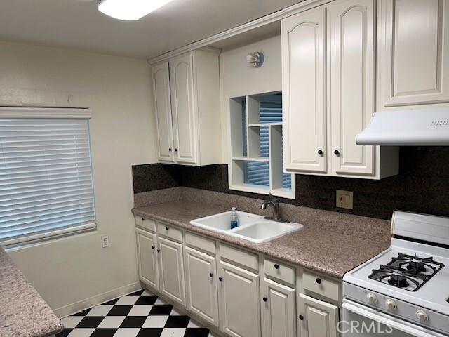 Building Photo - 3909 Glen Way