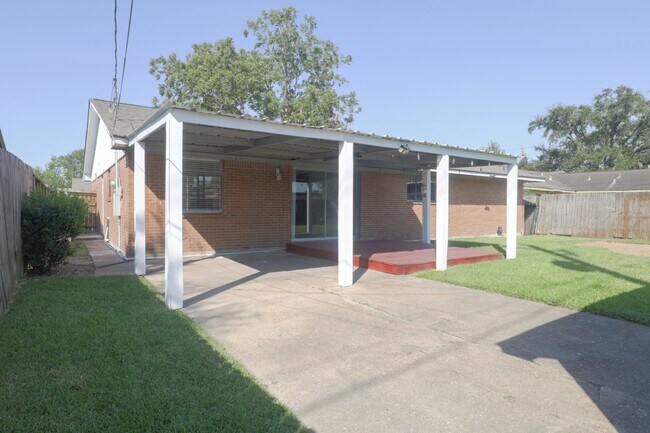 Building Photo - 3118 Flamborough Dr