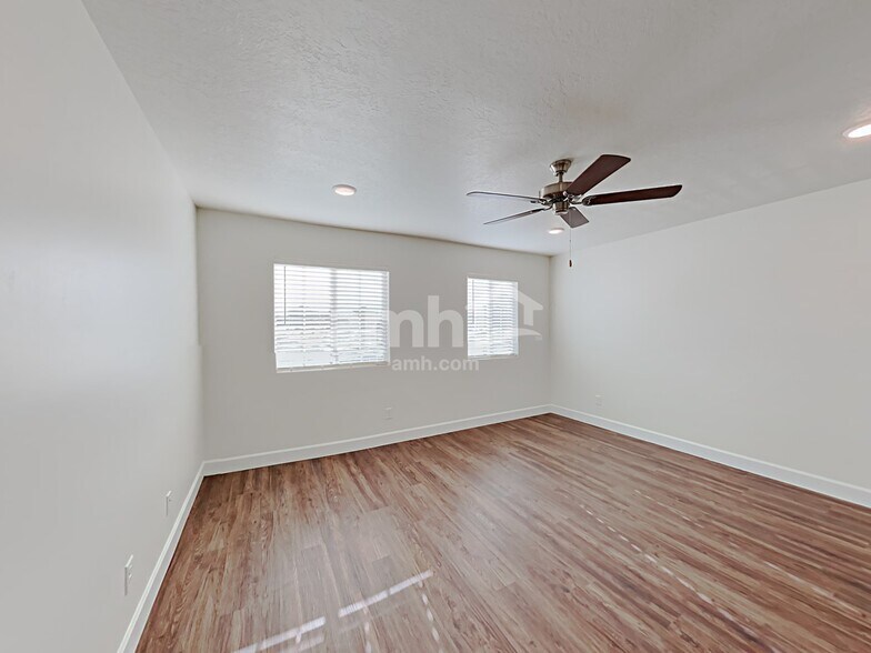 Building Photo - 7379 S Copper Rim Dr