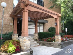 Building Photo - 1811 Four Lakes Ave