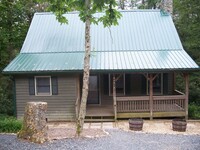Building Photo - Cozy Cabin Home in Blowing Rock