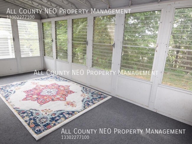 Building Photo - 1620 Highview Ave