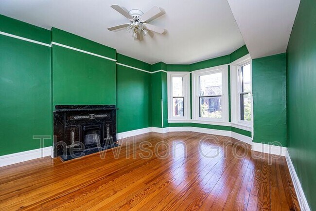 Building Photo - 1007 W Franklin St