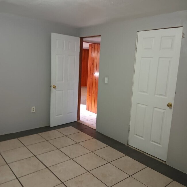 Building Photo - 3610 Fairfax St