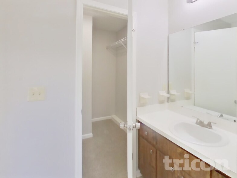 Building Photo - 8146 Niska Trail