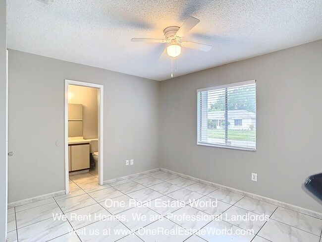 Building Photo - 12929 Ohio Woods Ln