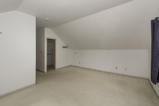Building Photo - 1616 Morton Ave