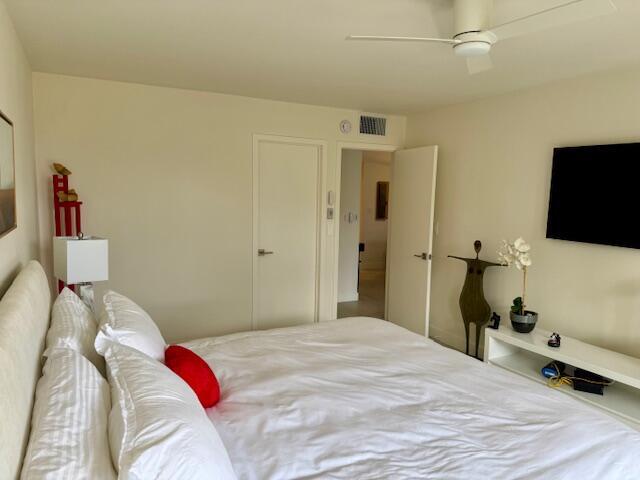 Building Photo - 6 Granada Dr