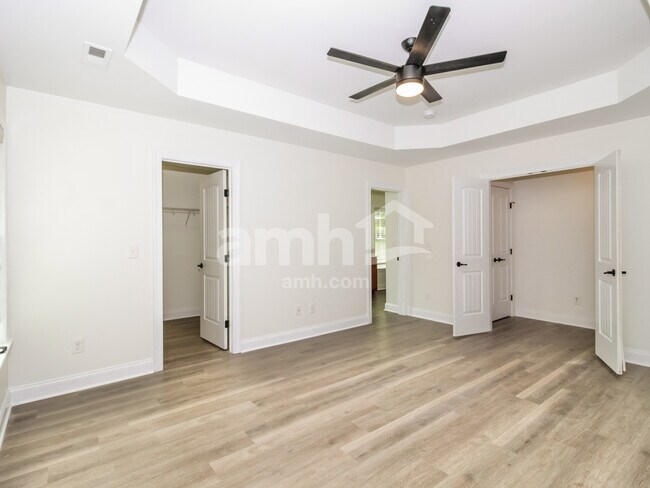 Building Photo - 1254 Clancy Dr NE