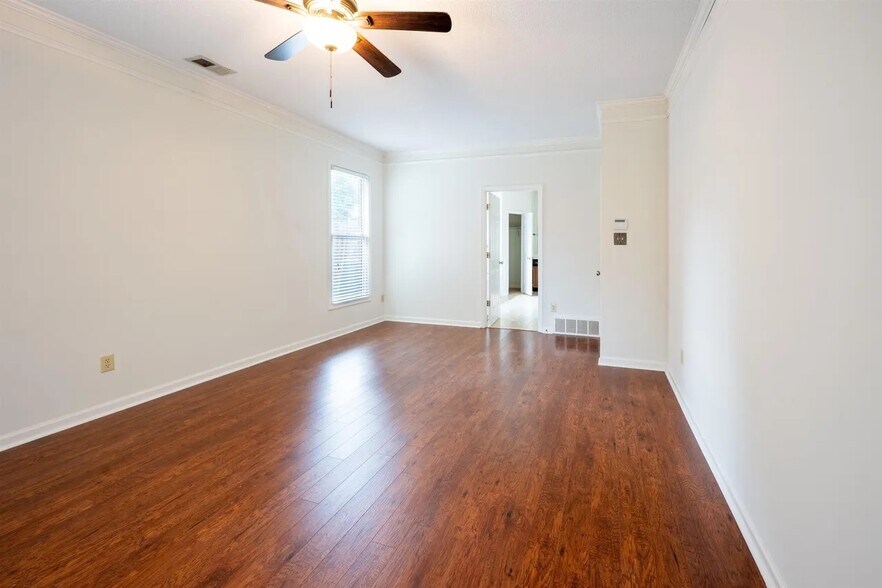 Building Photo - 3911 Lighthouse Ln