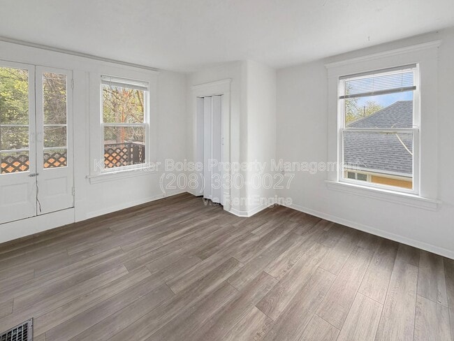 Building Photo - 1818 W Washington St