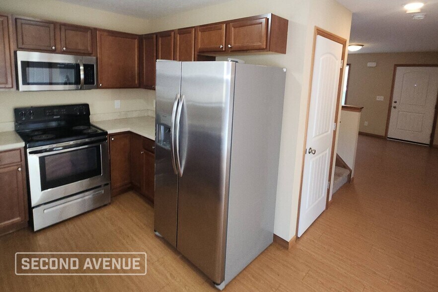 Building Photo - 415 Station 44 Pl