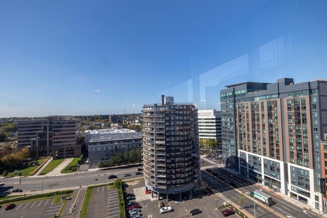 Building Photo - 405 Atlantic St