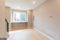 Building Photo - 2428 Jasper St