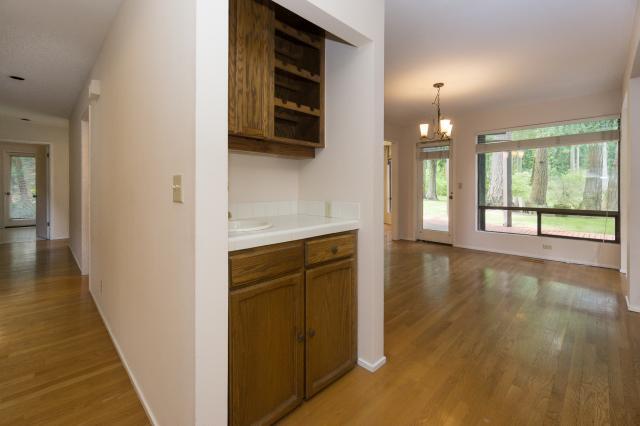 Building Photo - 5 bedroom in Sammamish WA 98074