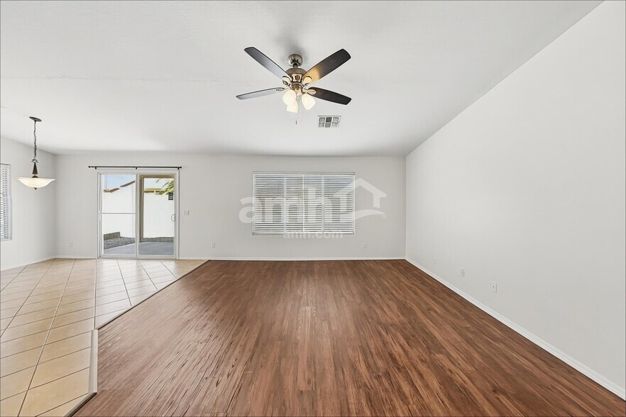 Building Photo - 16776 W Mesquite Dr