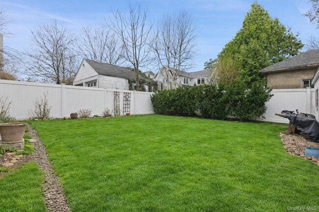 Building Photo - 518 Prospect Ave