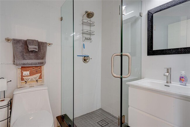Building Photo - 7528 Buccaneer Ave