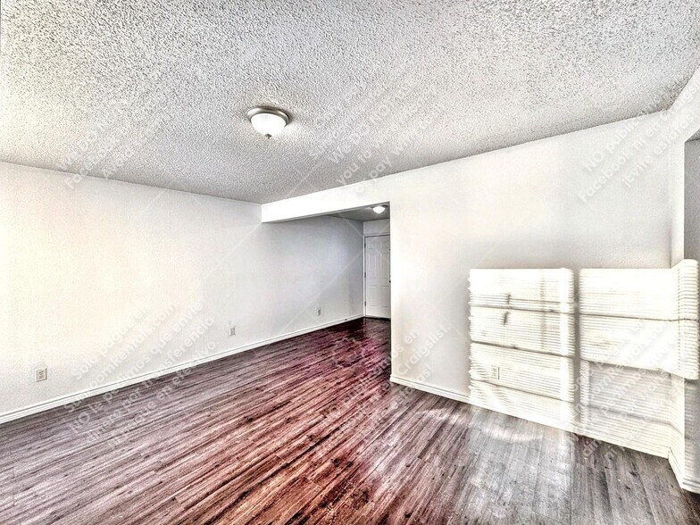 Building Photo - 742 Old Martindale Rd