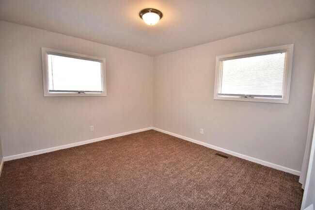 Building Photo - 3BR+bonus room home in North Murfreesboro, one level, Siegel Middle & High!
