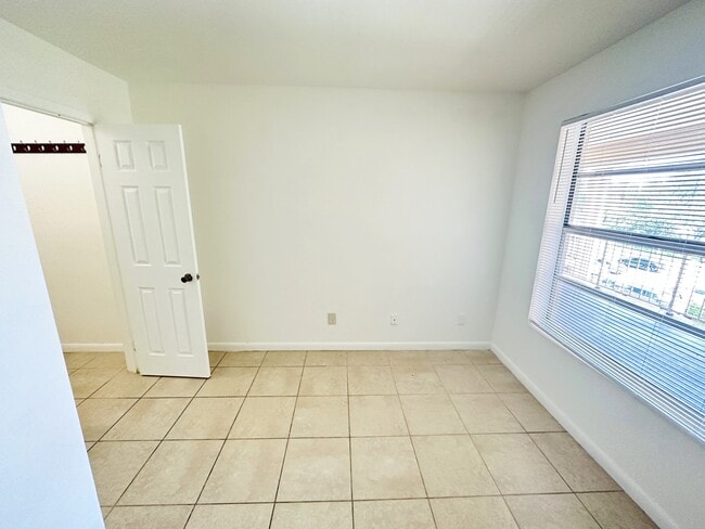 Building Photo - 15290 SW 106th Ln