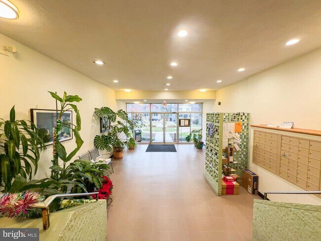 Building Photo - 614 Sligo Ave