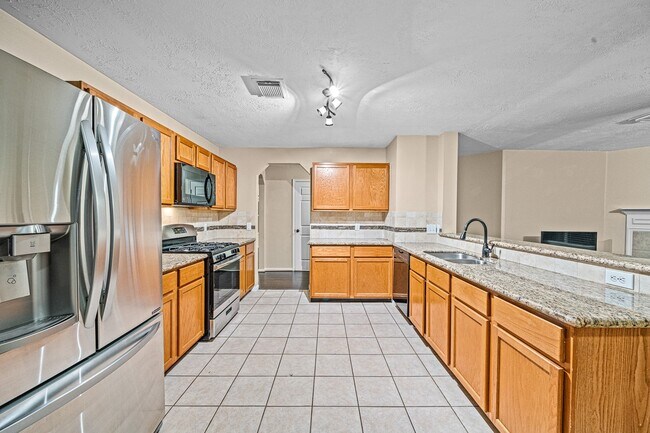 Building Photo - 19603 Yaupon Mist Dr