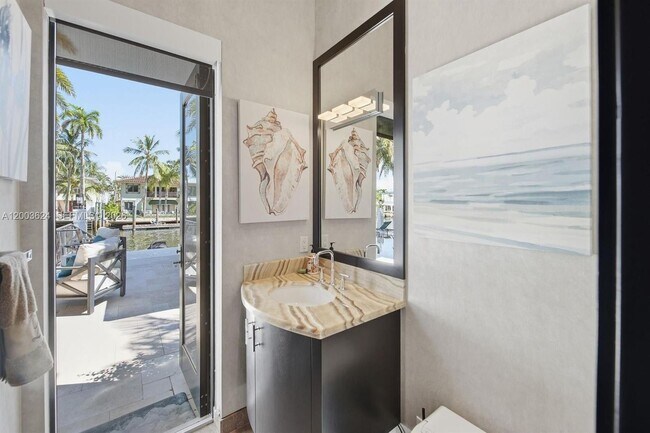 Building Photo - 720 Isle of Palms Dr