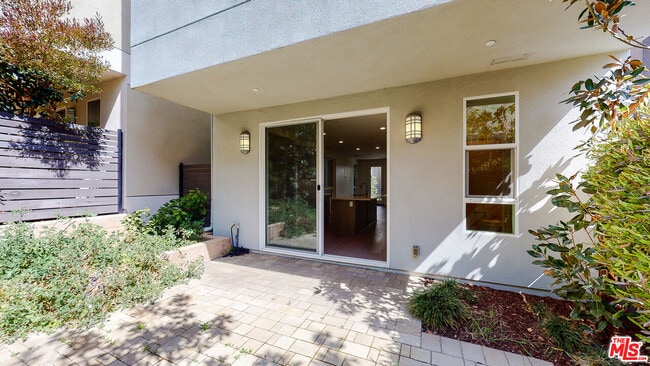 Building Photo - 6752 Gill Way