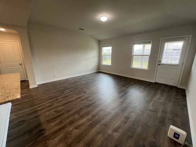 Building Photo - 317 Denison Dm