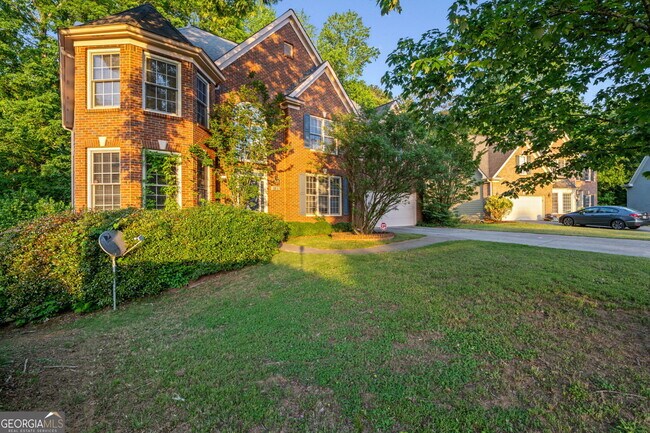 Building Photo - 6875 Ridgefield Dr