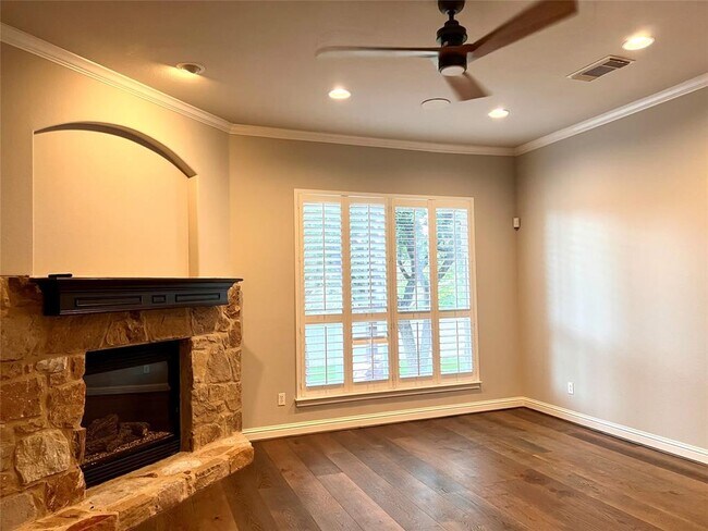 Building Photo - 13000 Bloomfield Hills Ln