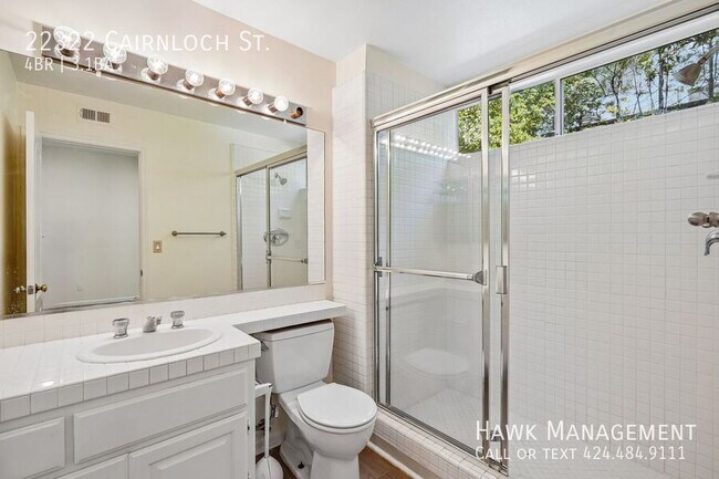 Building Photo - 22322 Cairnloch St