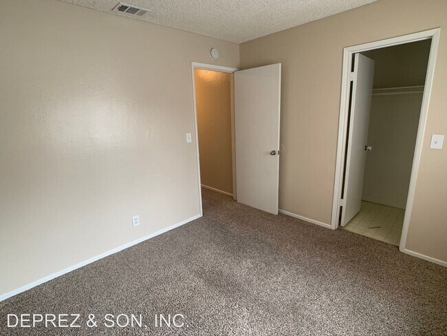 Building Photo - 4 br, 2.5 bath House - 741 HACIENDA DR.