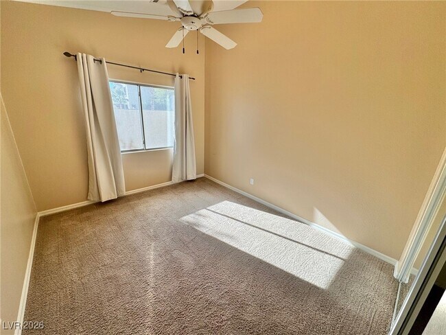 Building Photo - 5805 Hawkeye Bell St